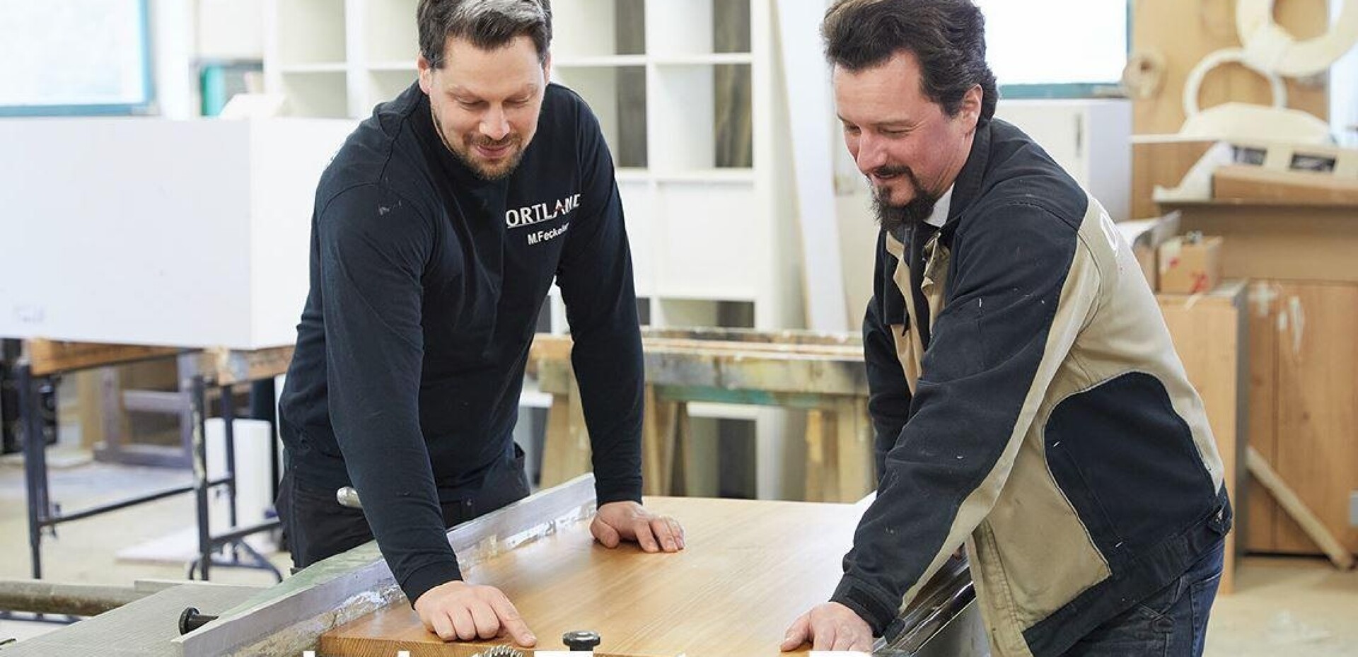 Echtes Tischlerhandwerk. Made im Artland. Echtes Tischlerhandwerk. Made im Artland.